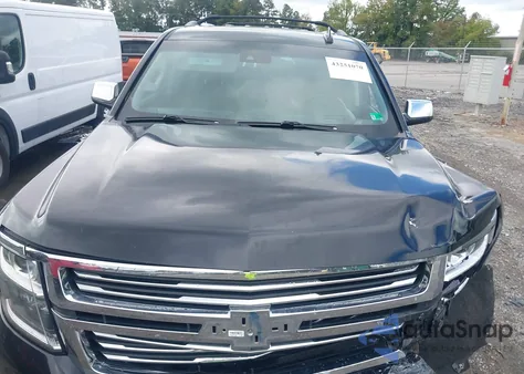 2019 Chevrolet Suburban Premier из США, поврежденный, VIN 1GNSKJKJ9KR218877